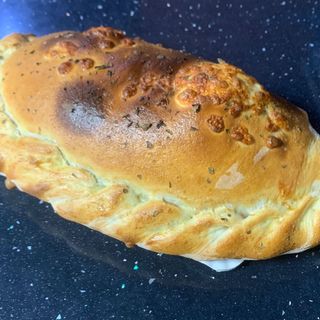 Calzone Jamón y Queso