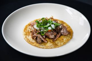 3 unidades de tacos de Carnitas