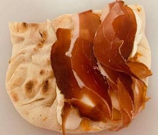 Pizza Torrada Presunto