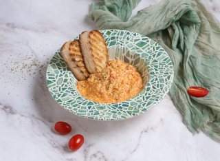 Լոլիկով ձվածեղ