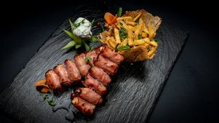 MENIU FRIGARUI DE PUI CU BACON (600g)