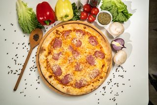 Pizza Salame Ø 32cm
