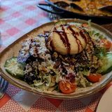 Ensalada De Queso De Cabra