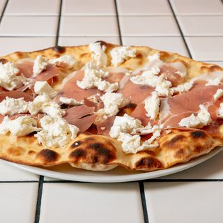 Focaccia bufala e prosciutto crudo