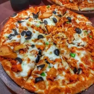 65. Pizza Valencia