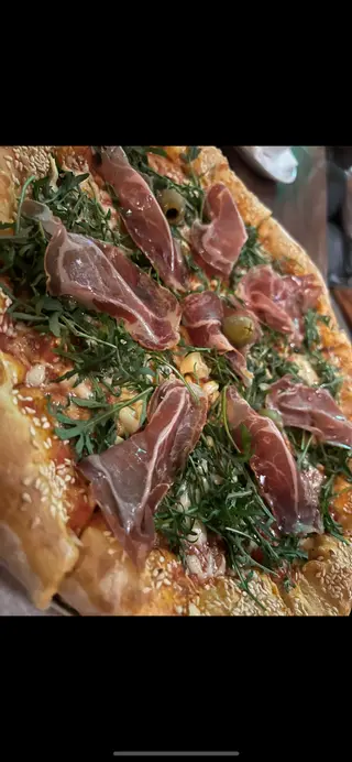 D. Marconi pizza srednja