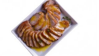 Pato con salsa naranja