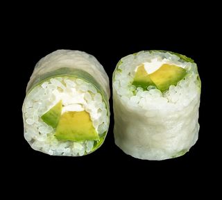 Avocado & cheese Summer Rolls