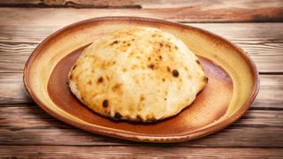 Domaća lepinja sa Zlatiborskim kajmakom