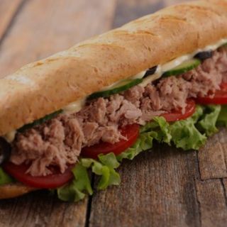 Sendvič sa tunjevinom