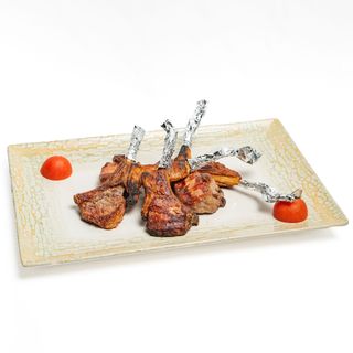 Cotlete de berbecut la gratar