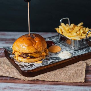 Cheeseburguer a casa