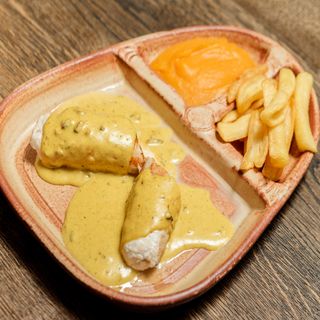 Ćureća rolnica u sosu od karija 300g