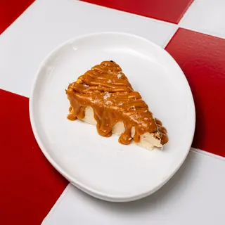 Tarta De Queso Con Caramelo Salado (Porción)