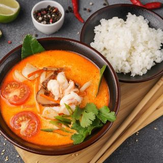 Том ям с креветкой 