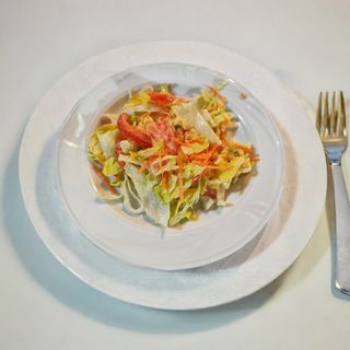 113 Insalata mista con salsa cinese