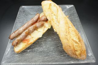 Bocata De Llonganissa Amb Formatge