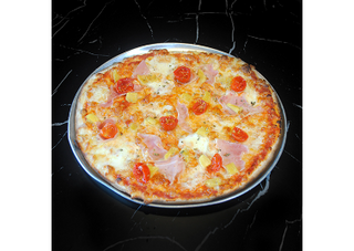 PIZZA HAWAIANA DE PIÑA