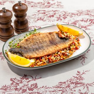 კალმახი გარნირით