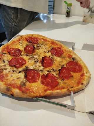 Pizza Piamontesa (Mediana)