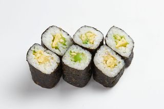 Макі з авокадо