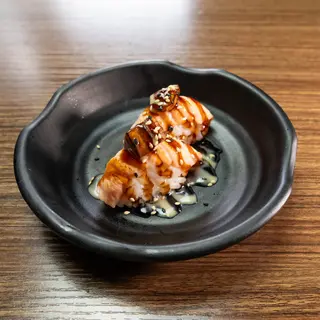 14C- Nigiri De Salmón Y Foie Flameado