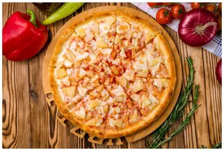 Chicken Hawaii Pizza