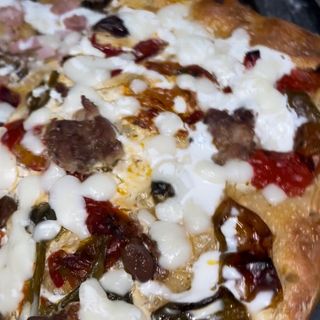 Focaccia Peperoni e salsiccia