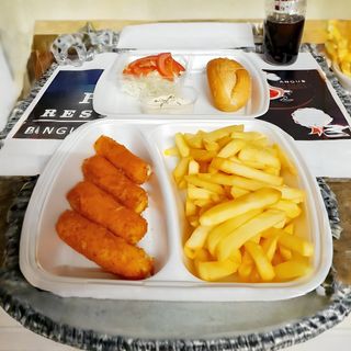 Meniu cașcaval pane + bautura gratis