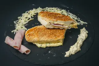Sendvič sa pilećim namazom