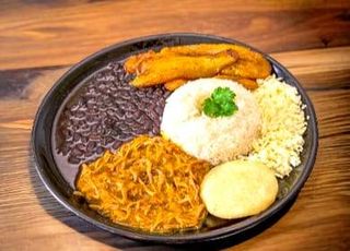 Pabellón Criollo (Famoso PLato Venezolano)