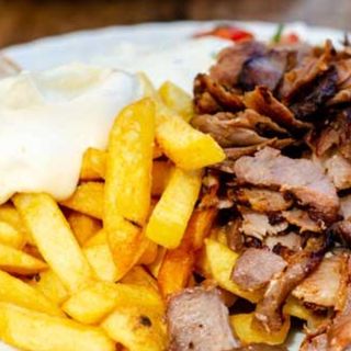 Plato de pollo con papa