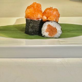 Hosomaki Spicy sake 6pz