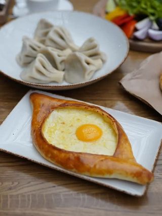 Хачапури по-аджарски со шпинатом (350 гр.)