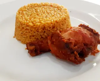 XL VM- Jollof rice & Pepper Chicken