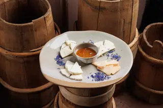 Напівм'які коров'ячі сири (120/40 г)