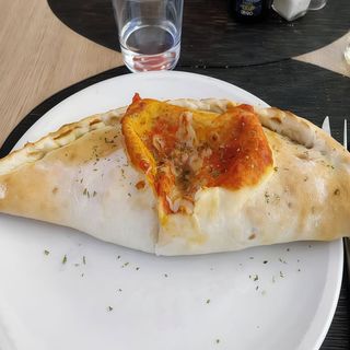 Pizza Calzone