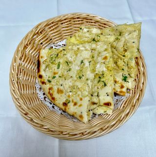 Cheese & Garlic Nan