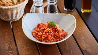 Rižoto sa svežim lososom