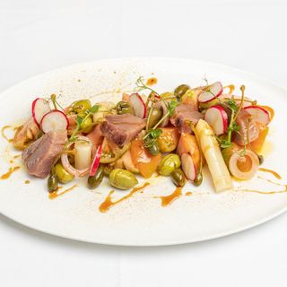 Tomate de Temporada Con Bonito