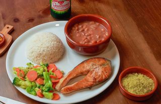 Menú Salmón BIEN SERVIDO