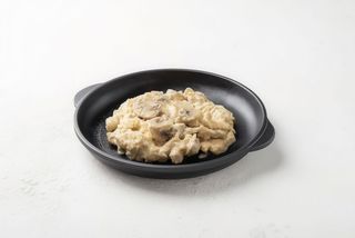 Жульєн з грибами та куркою