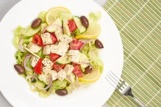 Salată grecească, raw, fără gluten