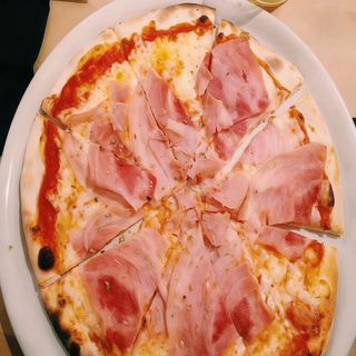 Pizza De Jamón (33 Cm.)