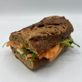 Pulga de Centeno con Salmón