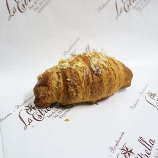 Croissant pernil i formatge