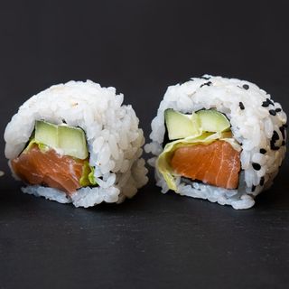 67. Salmon spicy roll - 8 pezzi
