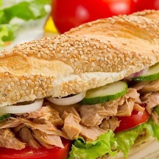 Sandwich Fromage Rouge Luncheon