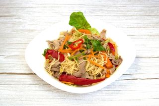 Fried rice noodle with pork