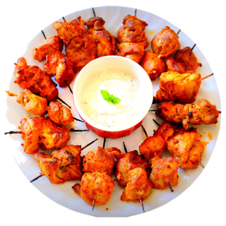 Pollo Tikka Con Patatas Fritas